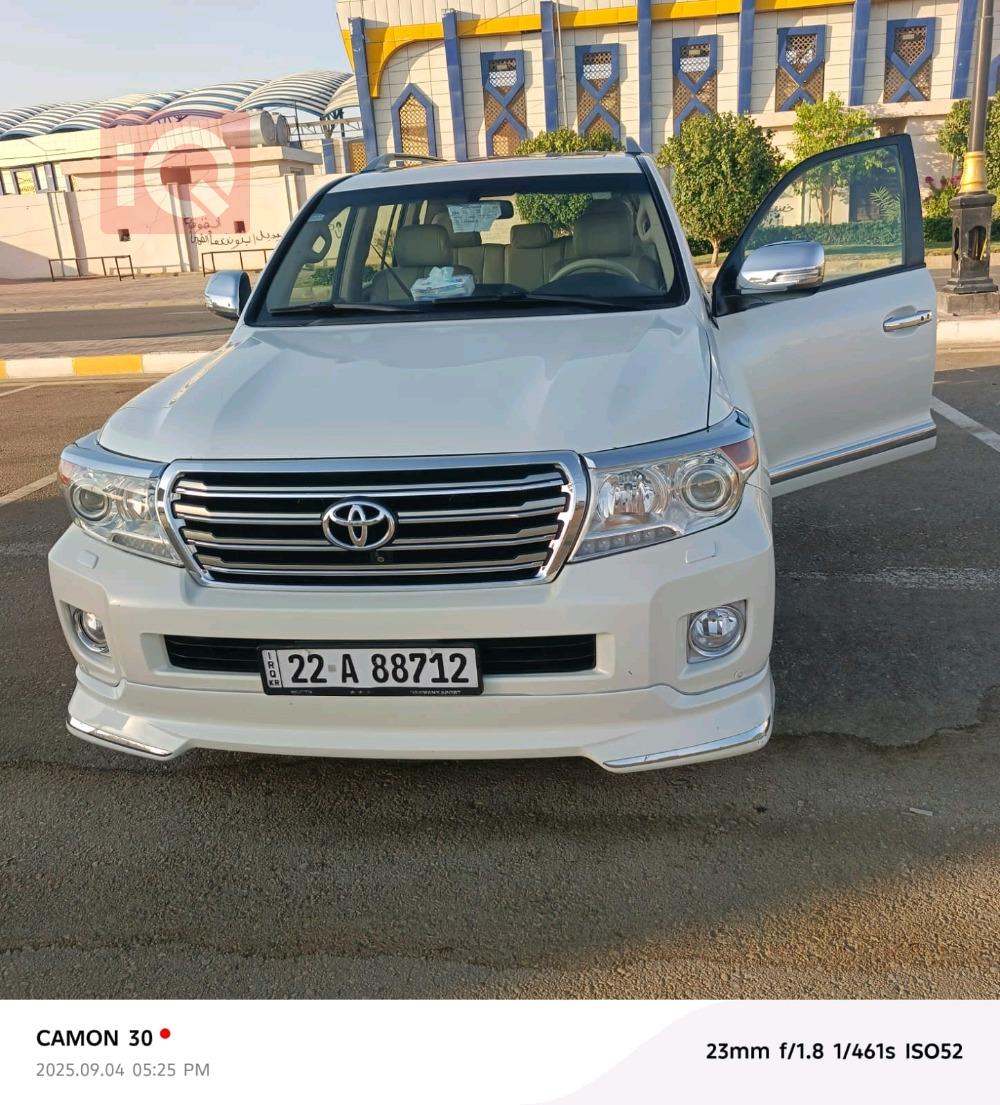 تويوتا لاندكروزر